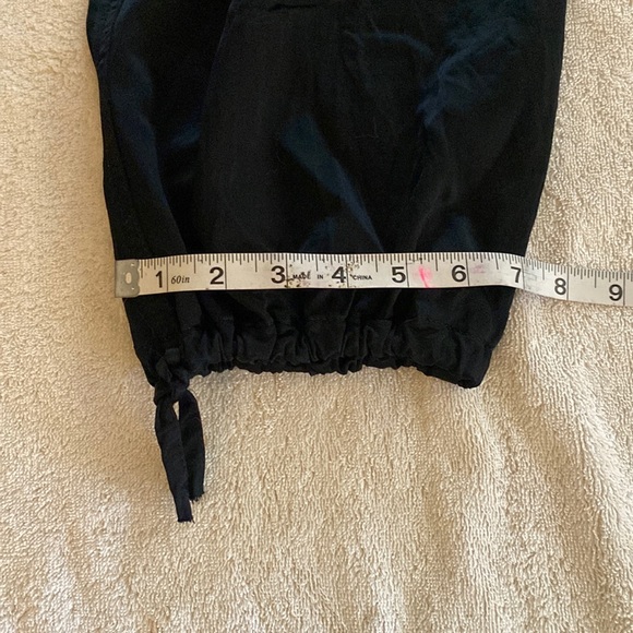 Roberta Scarpa Made in Italy stunning satin looking cargo joggers w/pockets - Picture 5 of 16